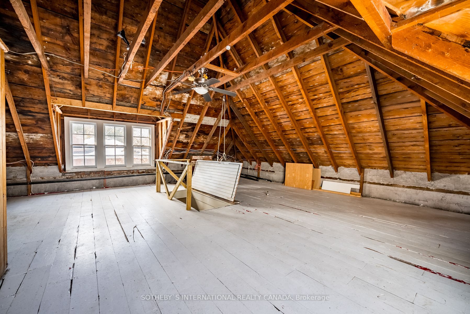 28 Bedford Street Property Photo 36