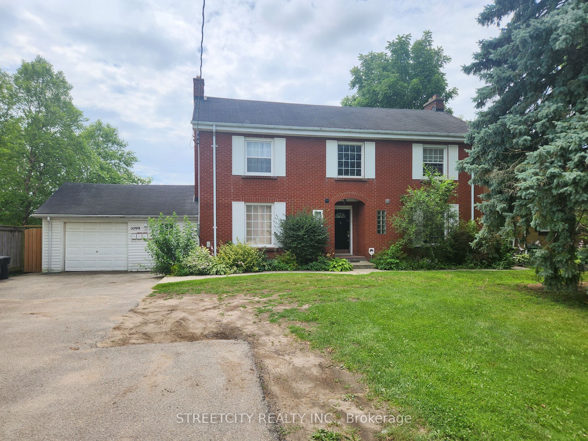 1099 Hamilton Rd Property Photo 12