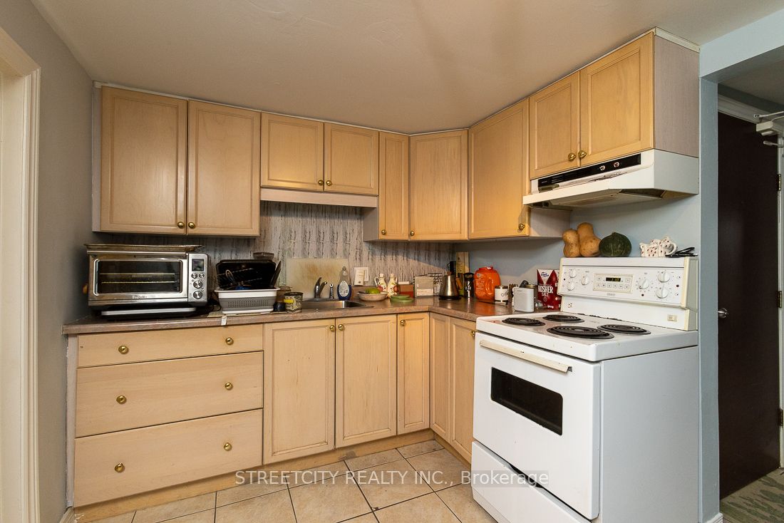1099 Hamilton Rd Property Photo 26