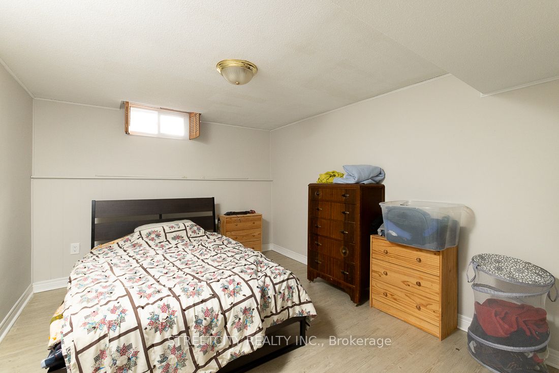 1099 Hamilton Rd Property Photo 28