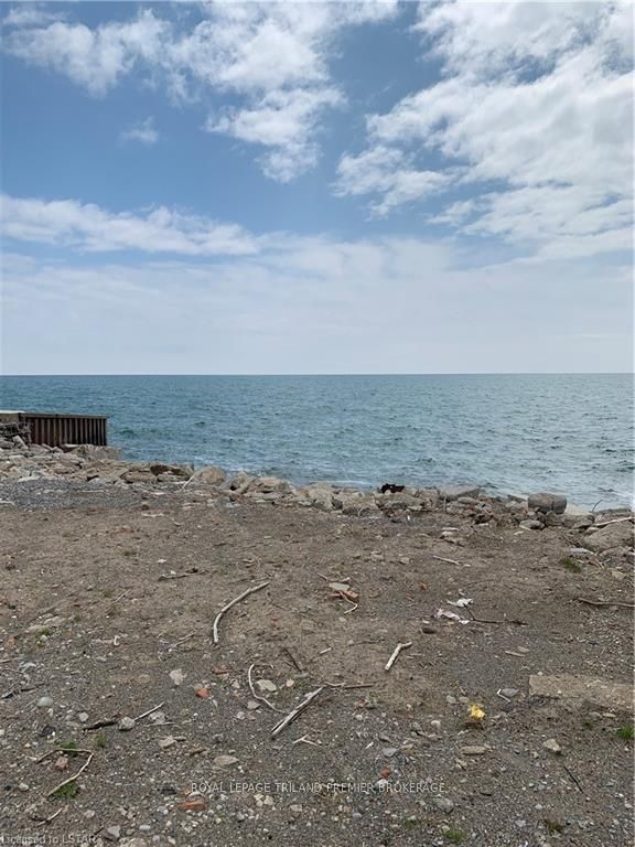 18094 Erie Shore Drive Property Photo 3