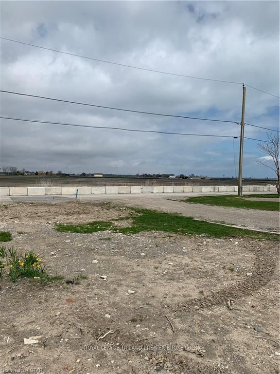 18094 Erie Shore Drive Property Photo 8