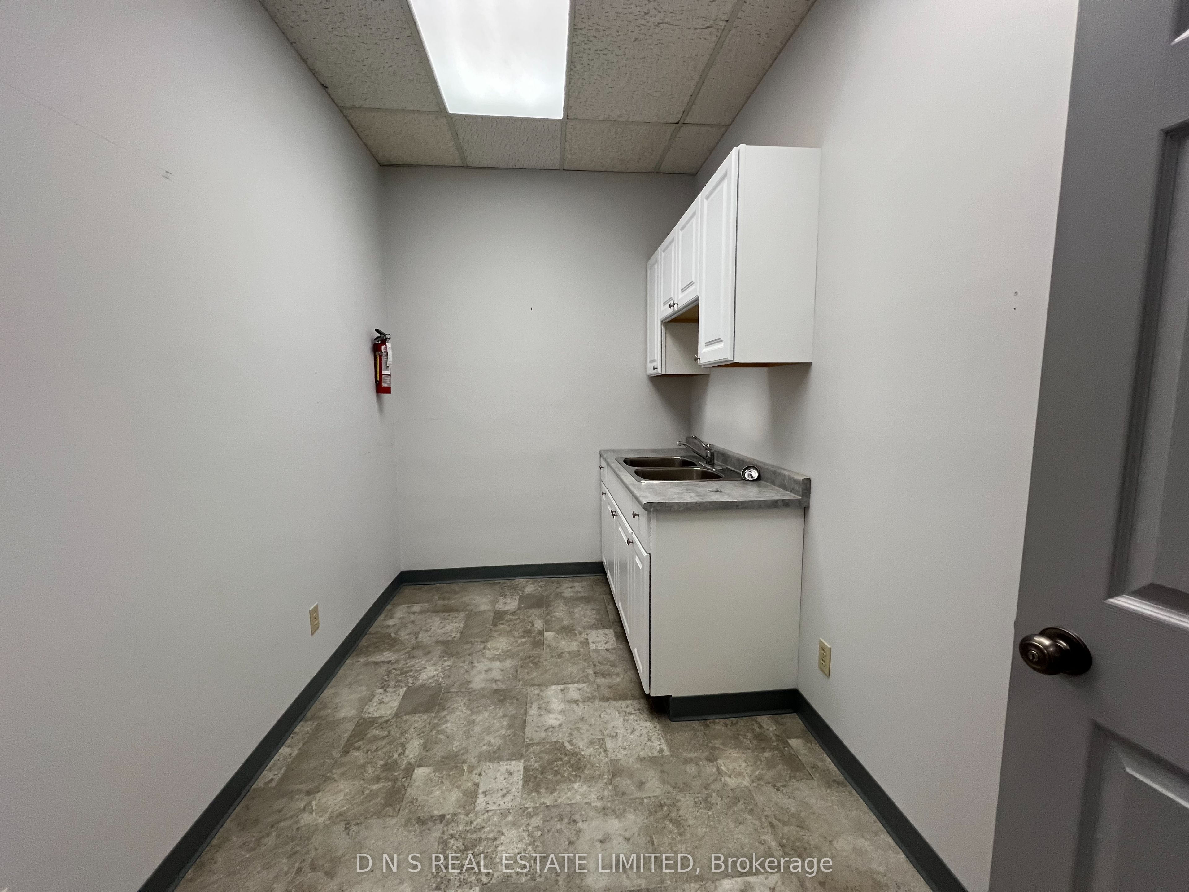 #202/204 - 159 King Street Property Photo 8