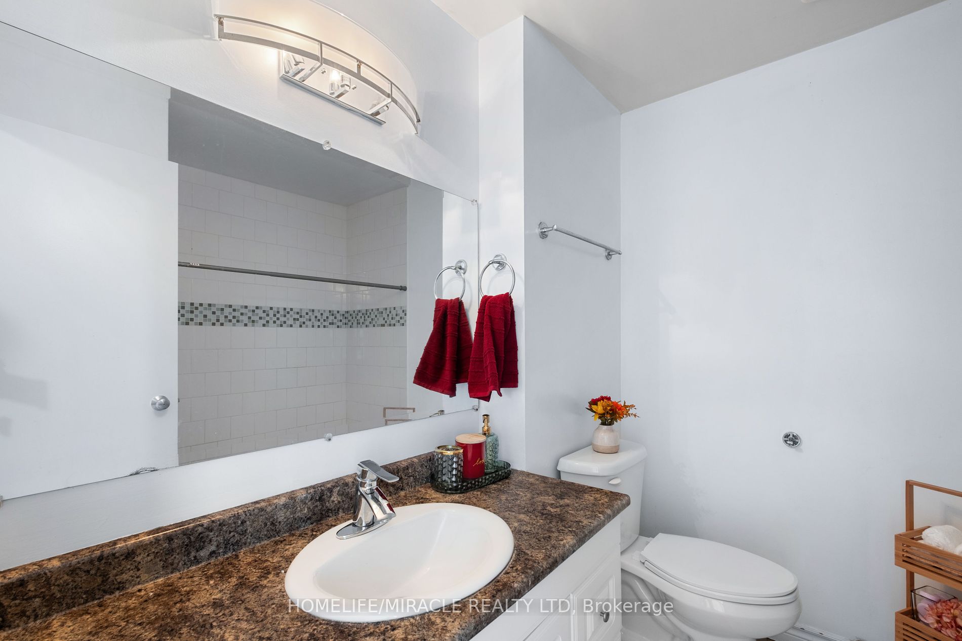 17 Eldon Hall Pl 8 Property Photo 9