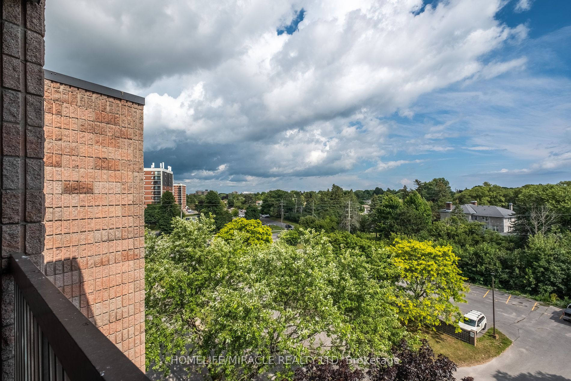 17 Eldon Hall Pl 8 Property Photo 27