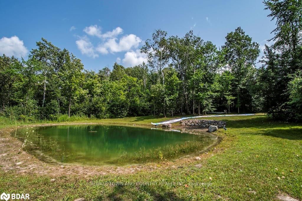 422 Highway 7a E Property Photo 32