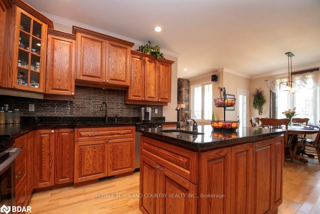 422 Highway 7a E Property Photo 40
