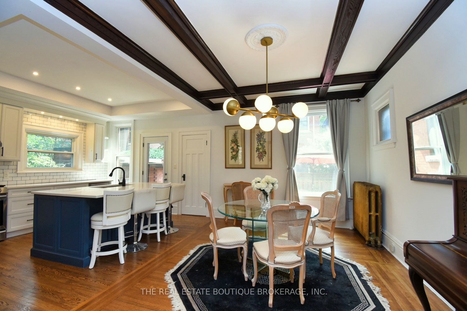 185 Fairleigh Ave S Property Photo 7