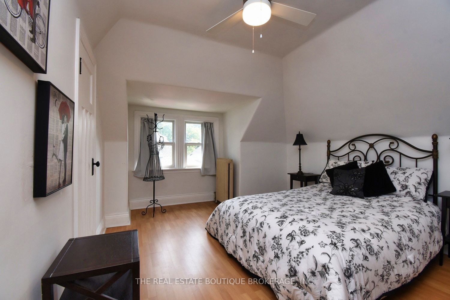 185 Fairleigh Ave S Property Photo 29