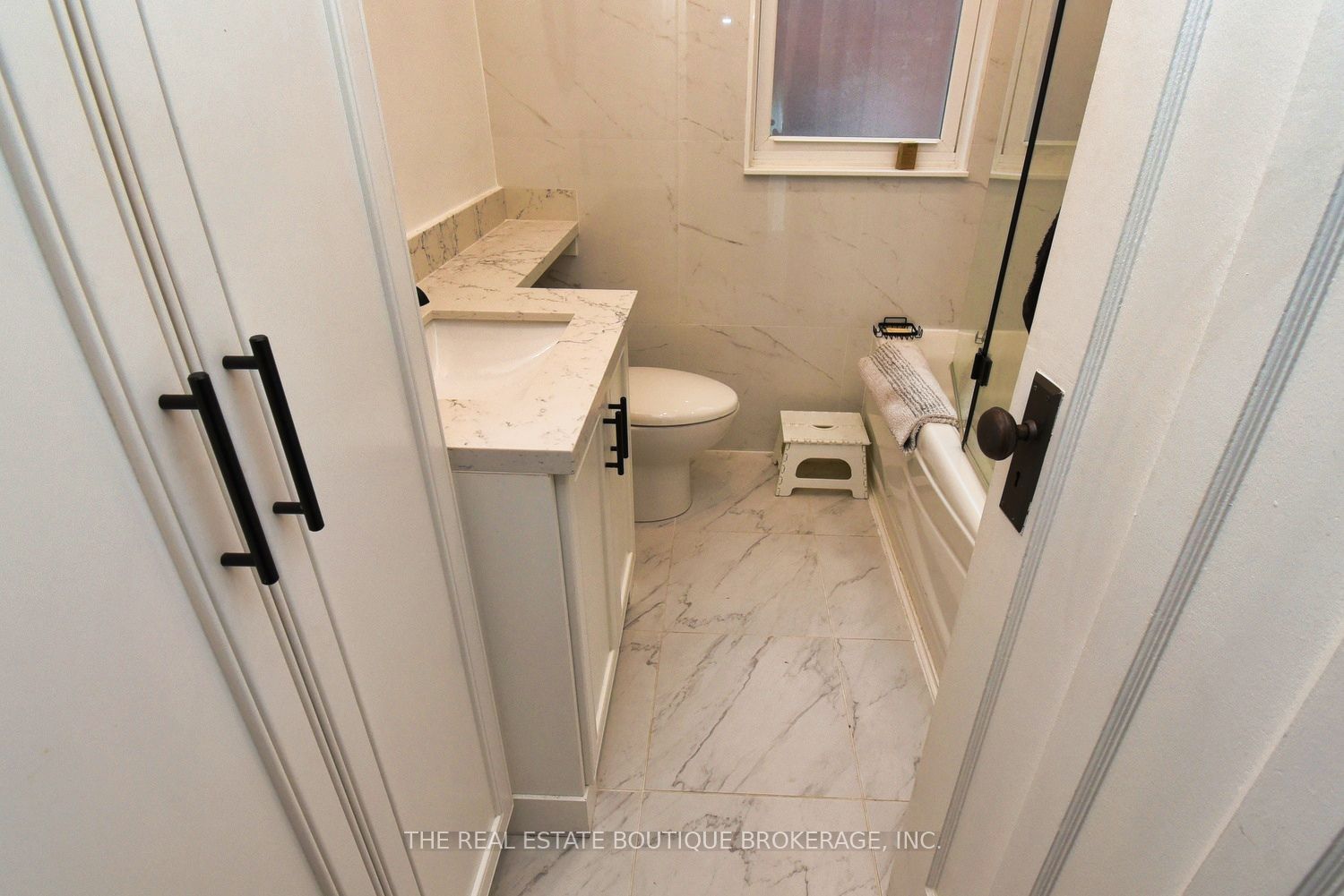 185 Fairleigh Ave S Property Photo 30