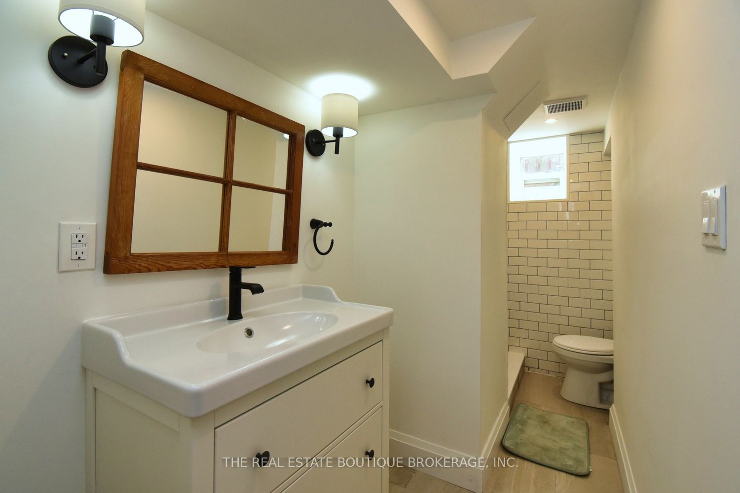 185 Fairleigh Ave S Property Photo 31