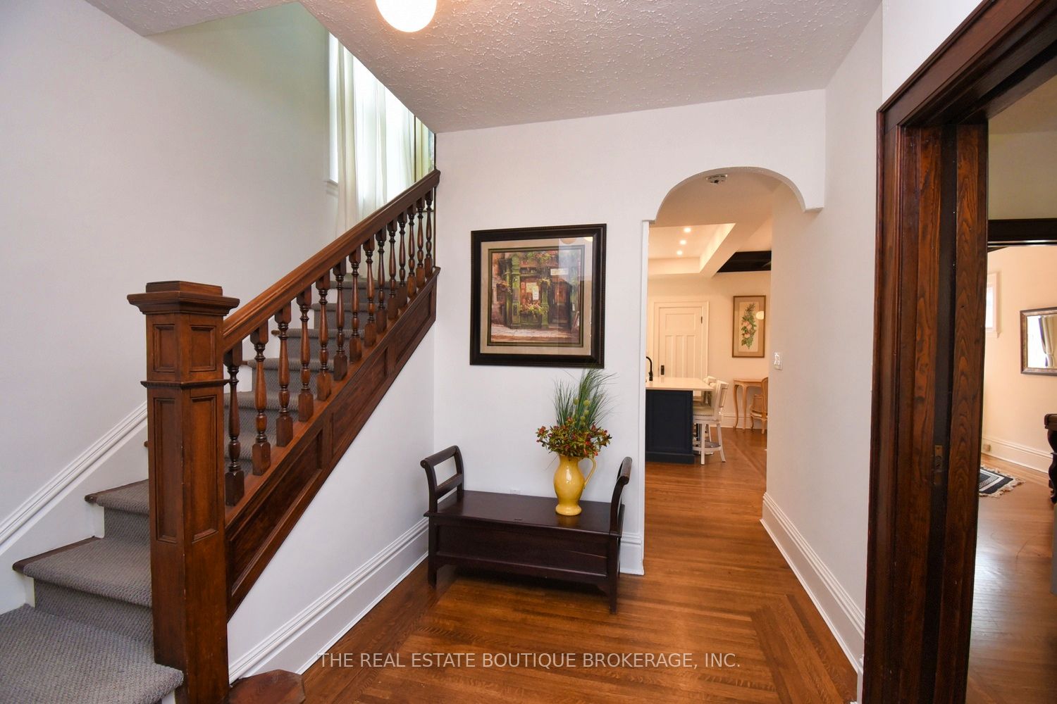 185 Fairleigh Ave S Property Photo 37