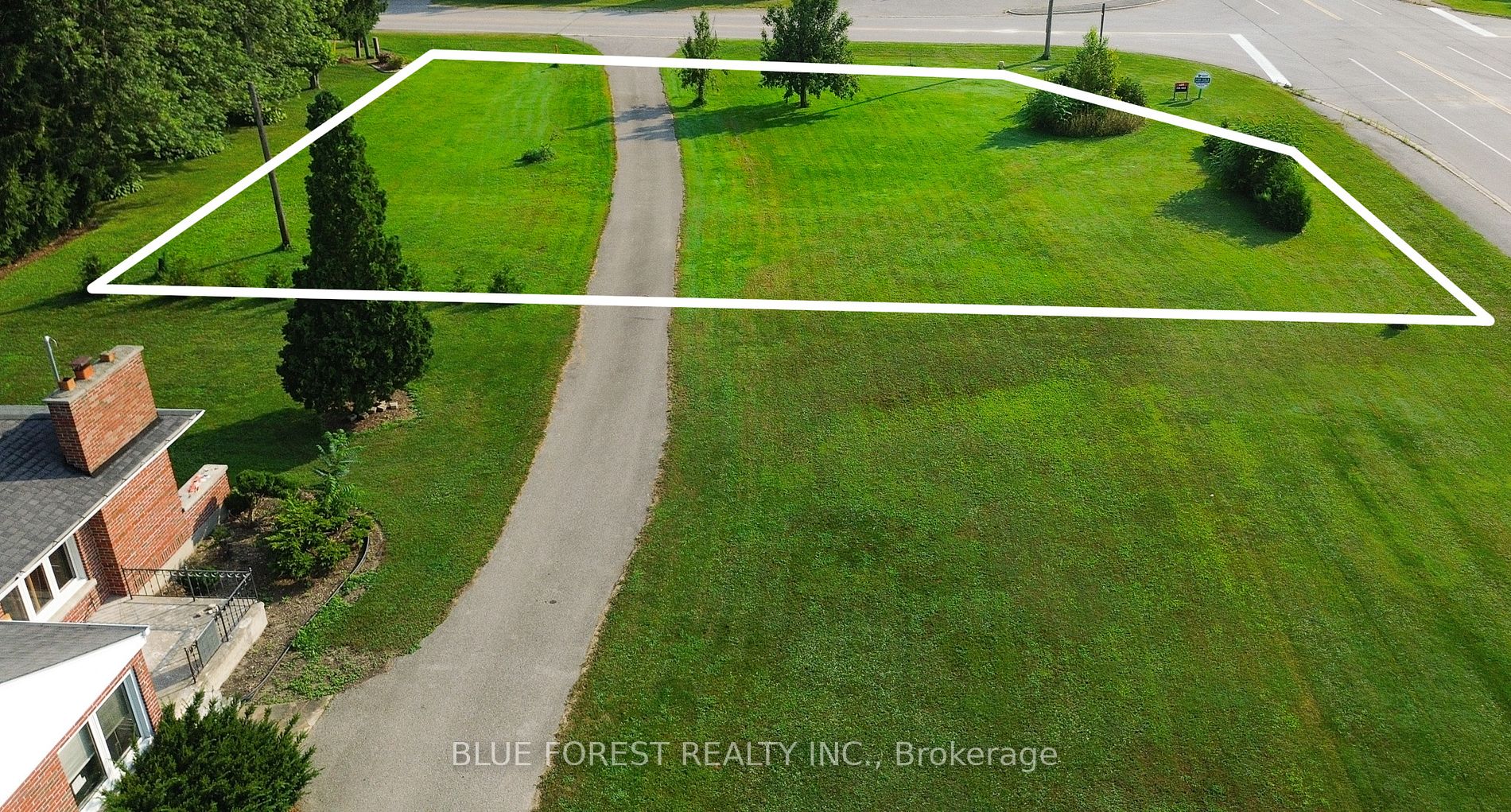 9385 Furnival Rd Property Photo 6