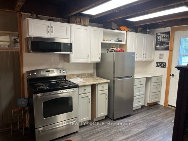 682 Whitney Rd Property Photo 26