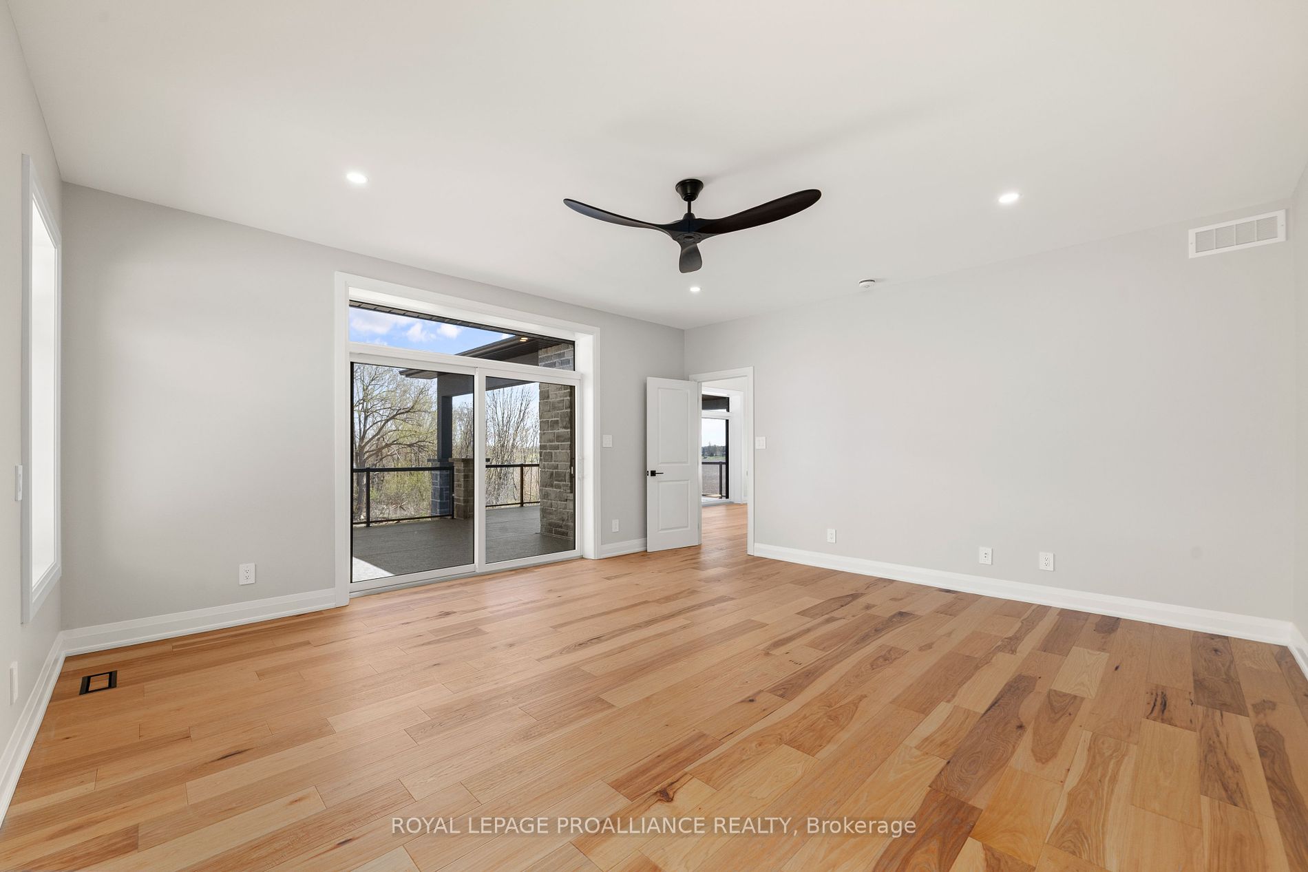57 Navigation Dr Property Photo 11