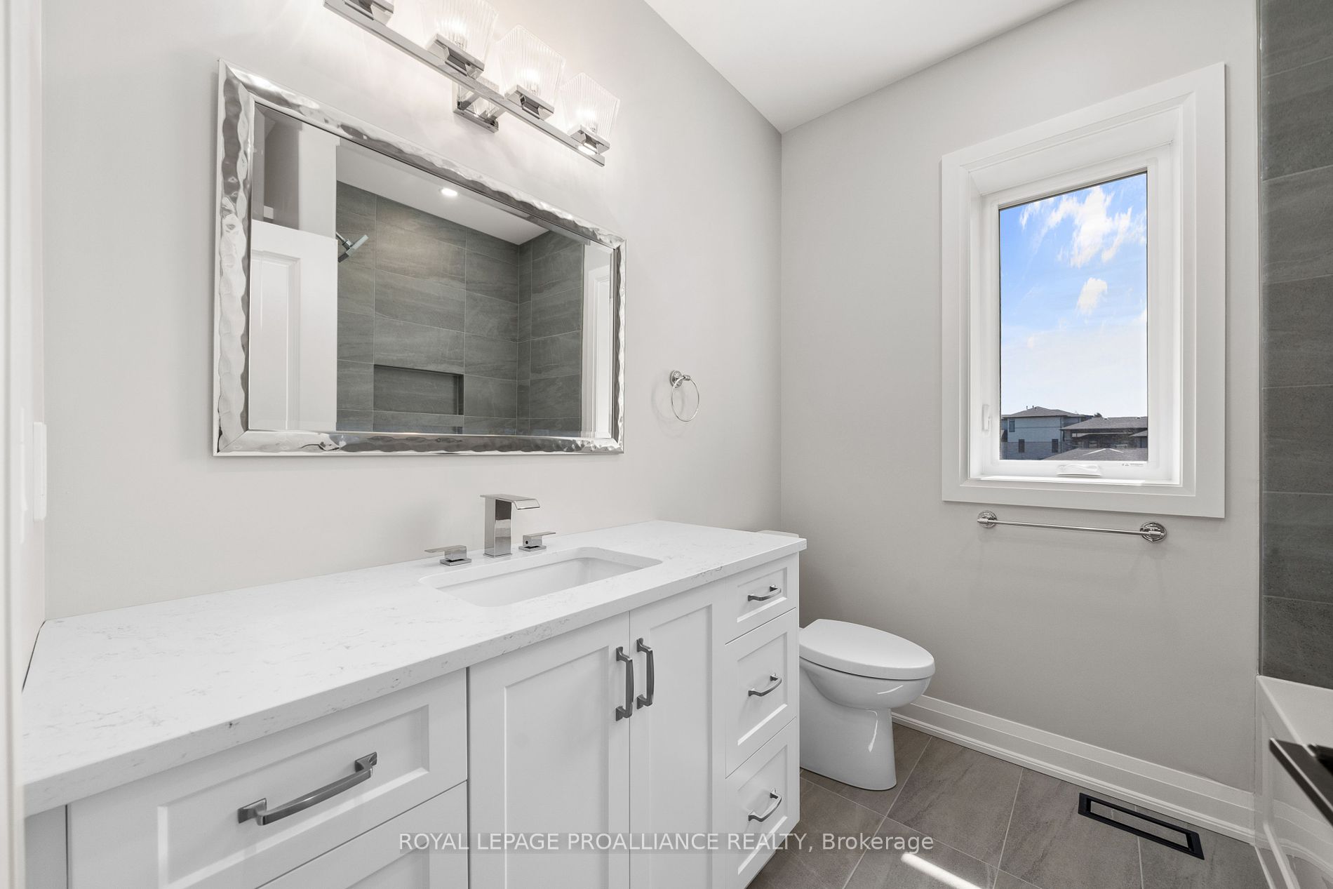 57 Navigation Dr Property Photo 19