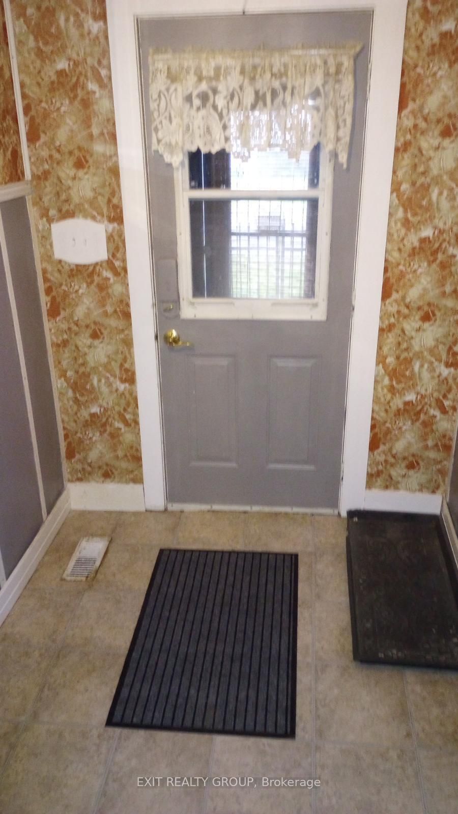 33 Glastonbury Rd Property Photo 33