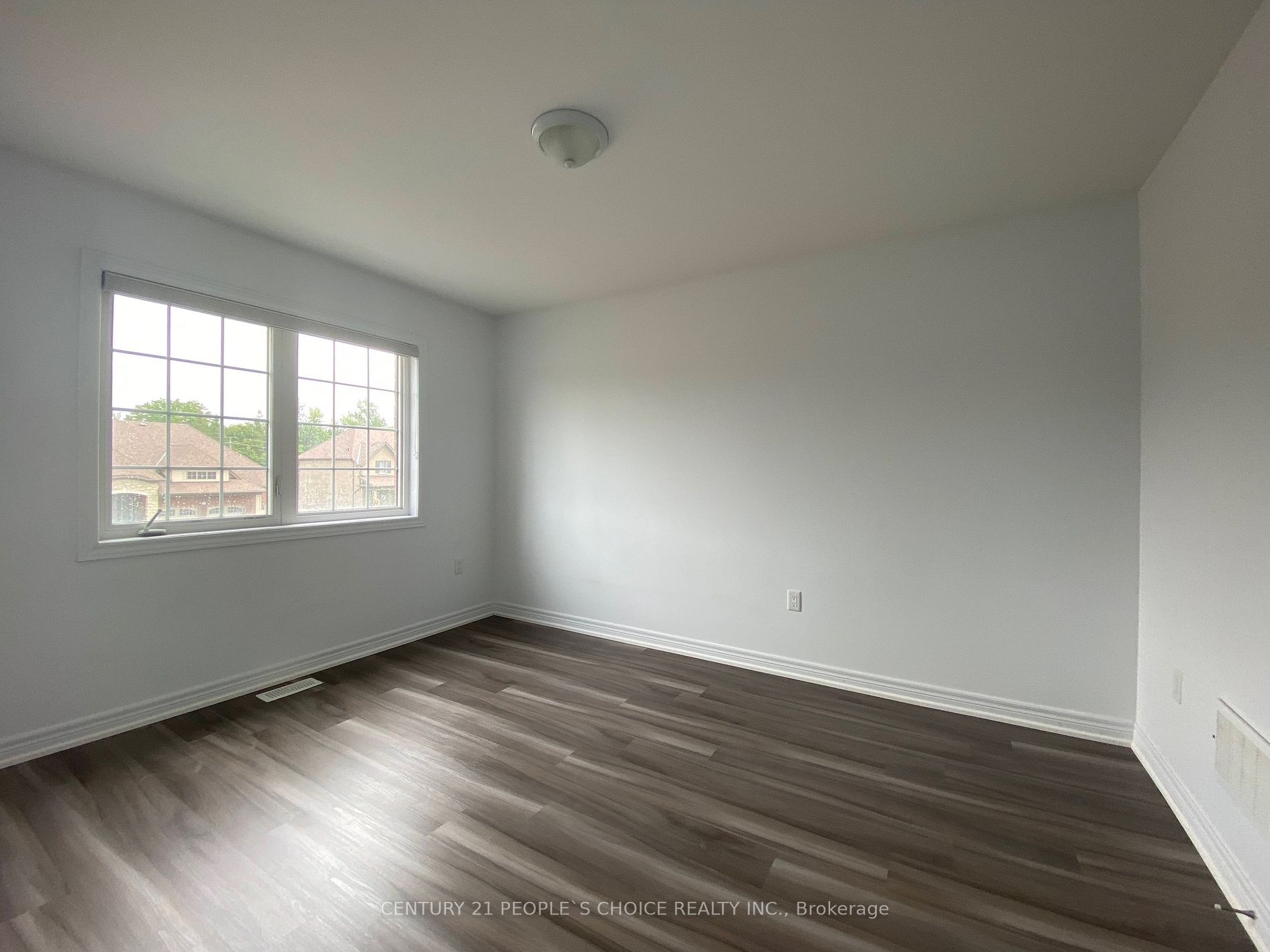 60 Summer Breeze Dr Property Photo 10