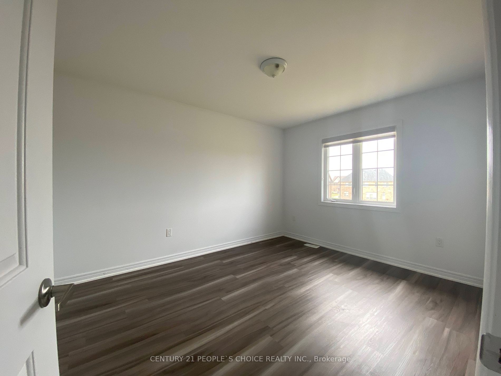 60 Summer Breeze Dr Property Photo 13