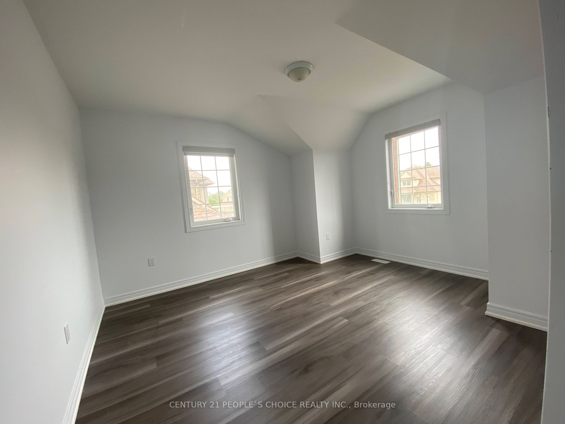 60 Summer Breeze Dr Property Photo 15
