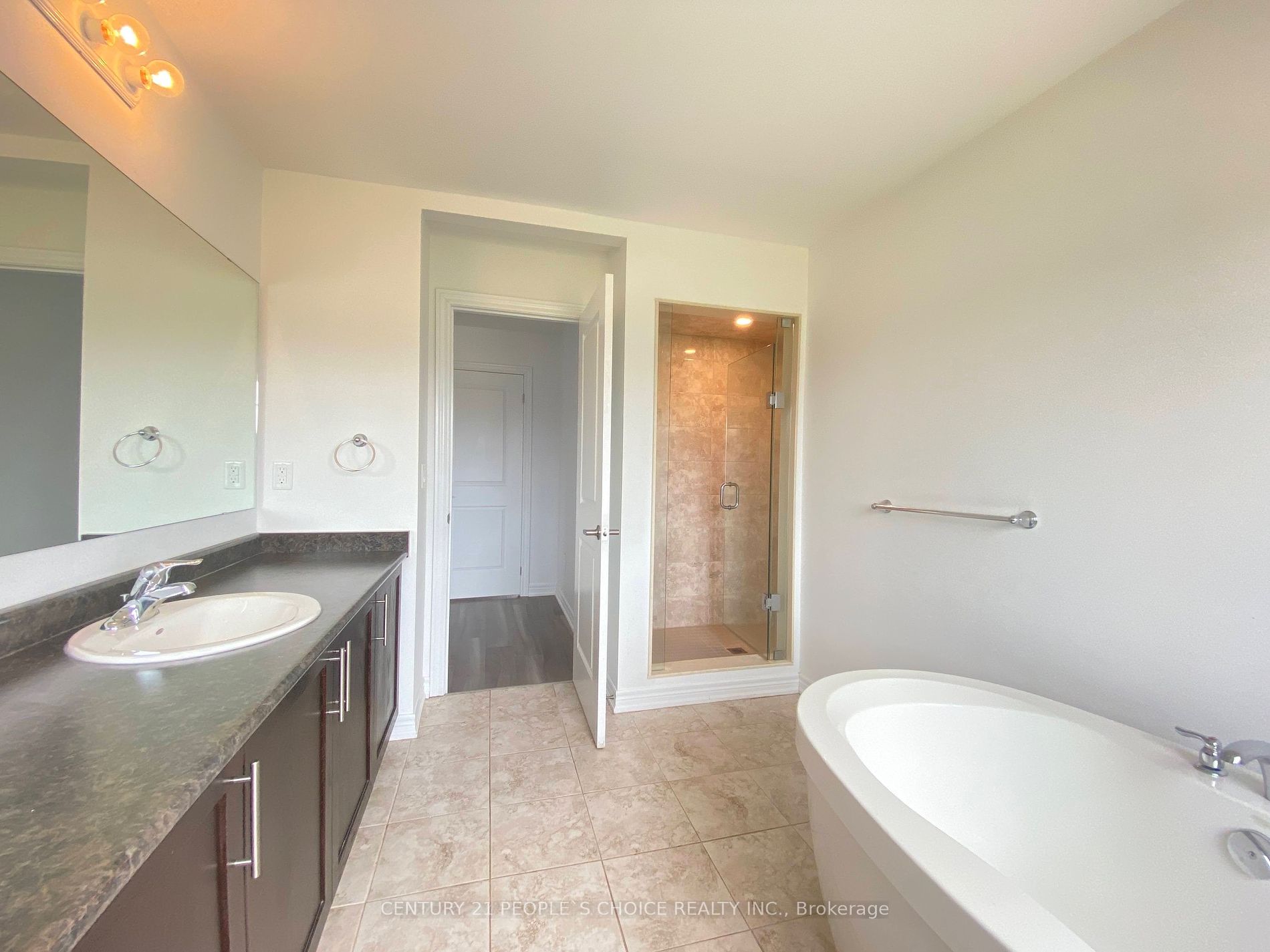 60 Summer Breeze Dr Property Photo 16