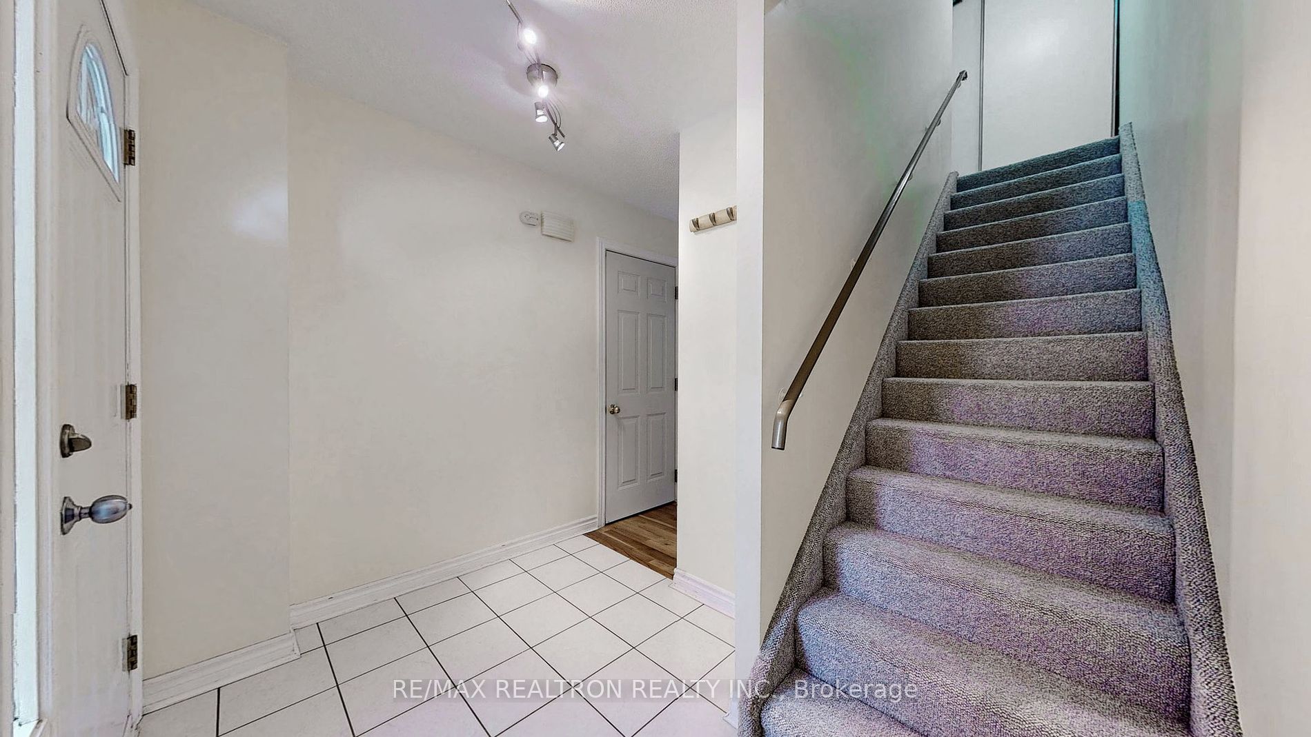 51 Paulander Dr 27 Property Photo 7