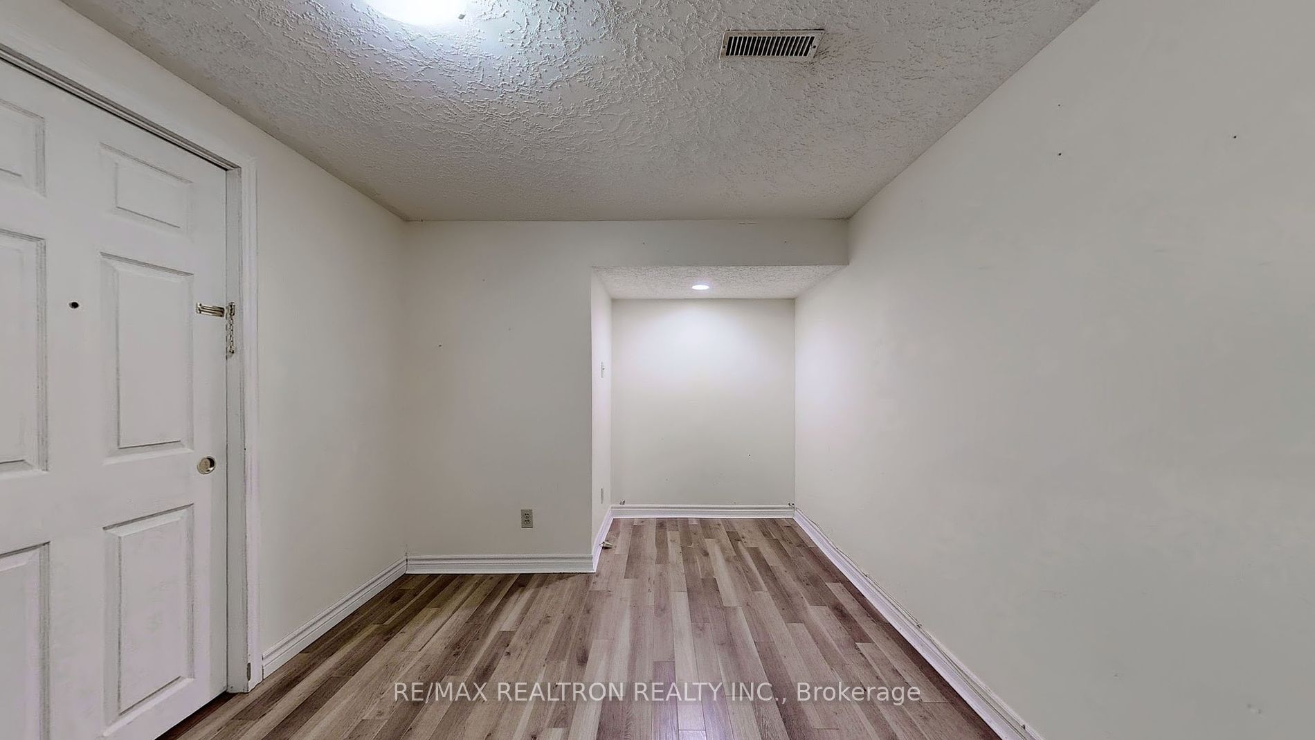 51 Paulander Dr 27 Property Photo 26