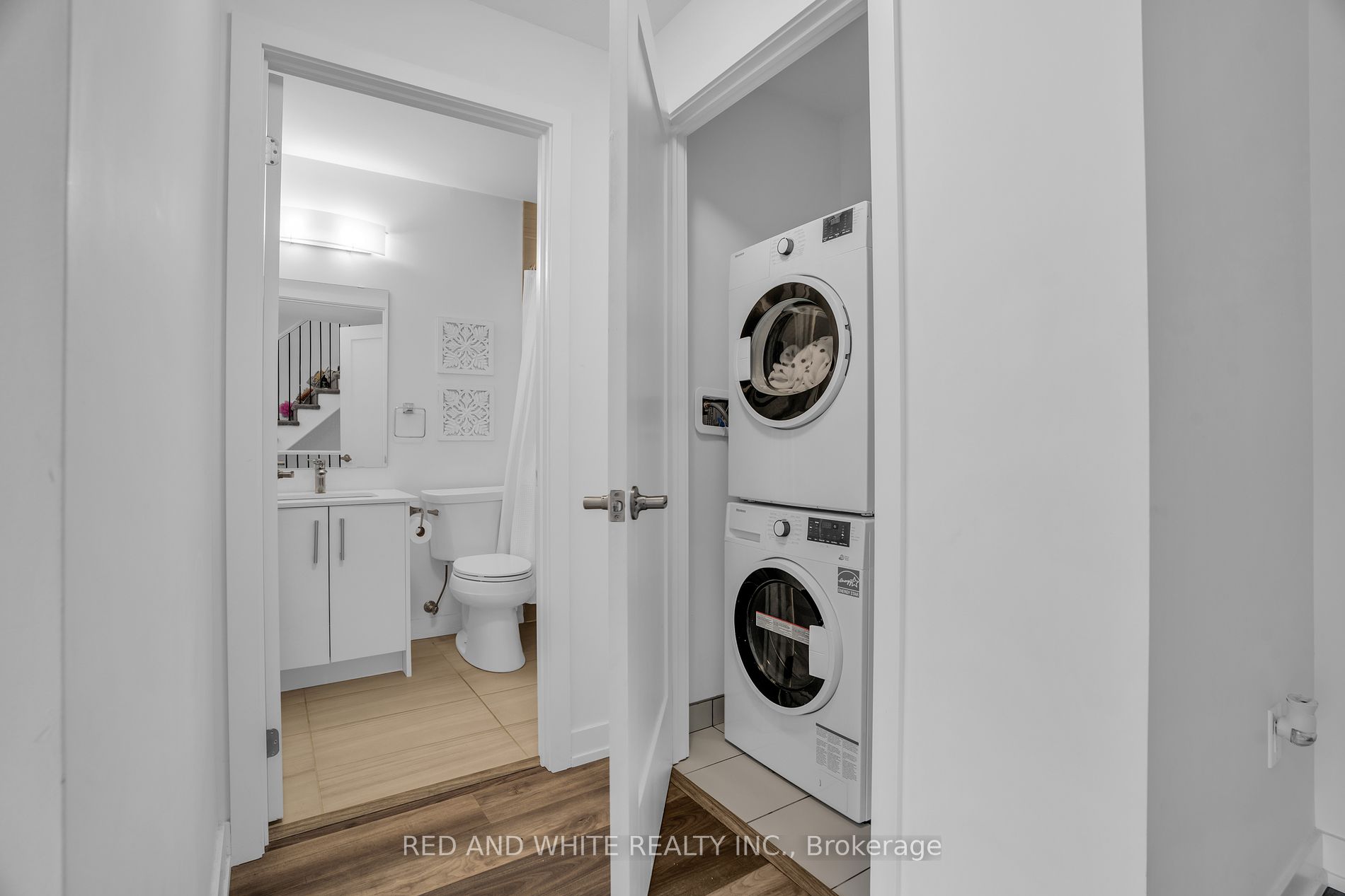 20 Palace St 81 Property Photo 17