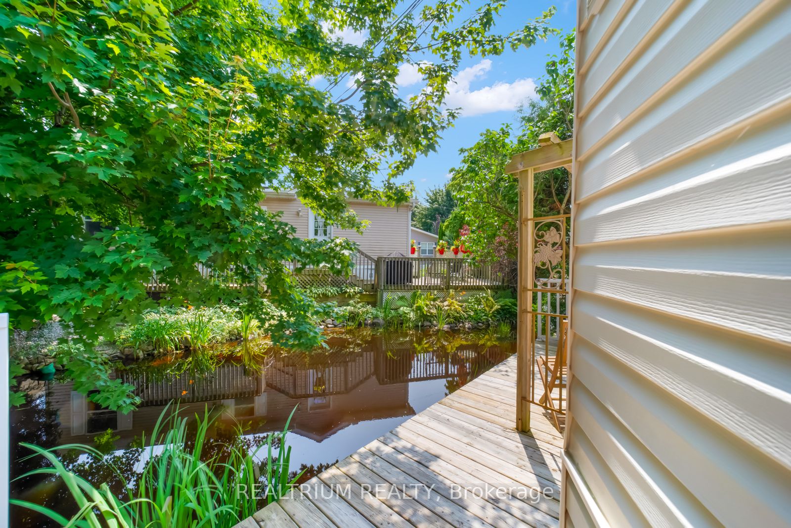 6 Golden Pond Rd . Property Photo 7