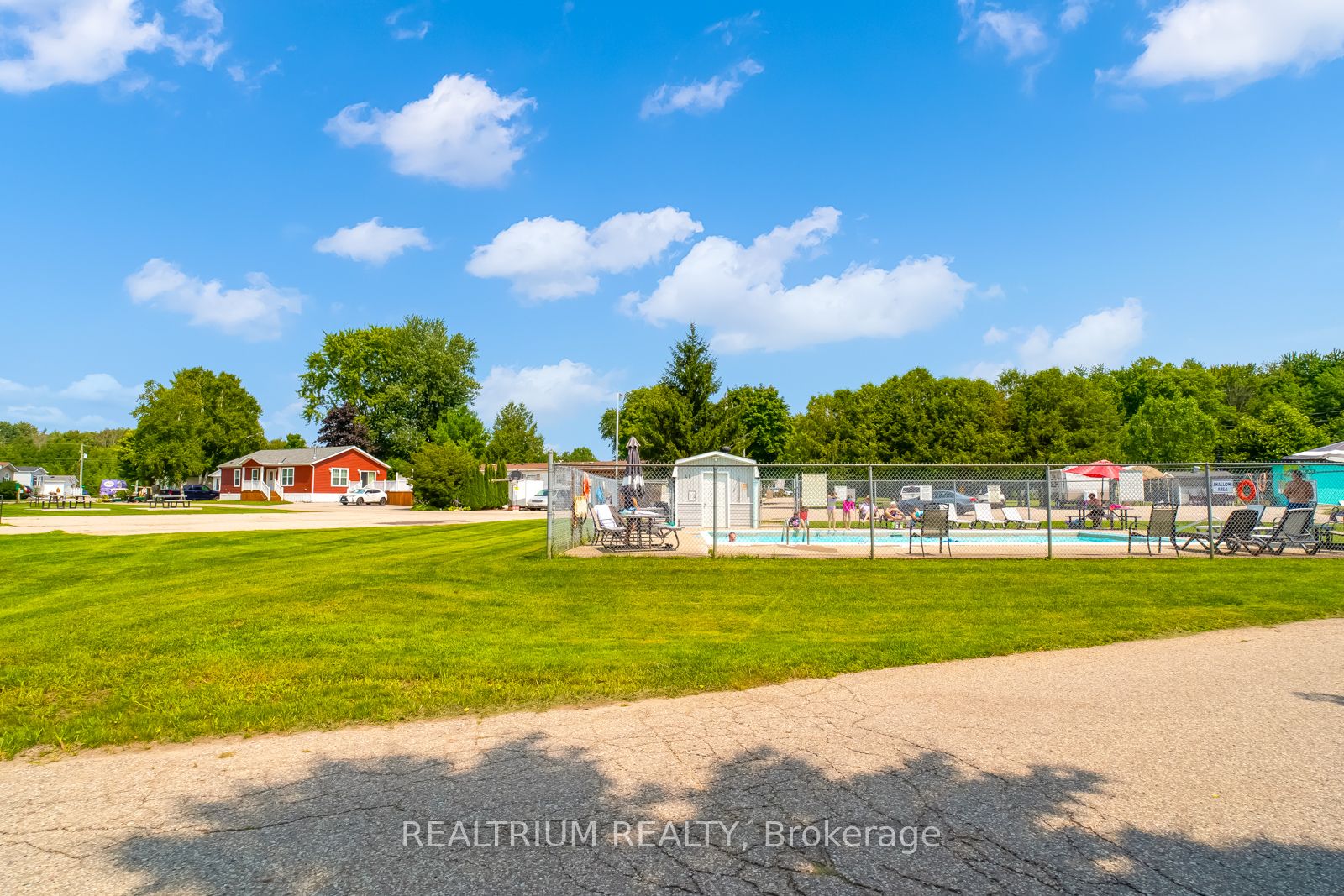 6 Golden Pond Rd . Property Photo 10
