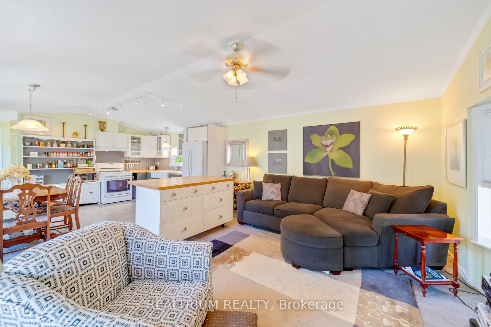 6 Golden Pond Rd . Property Photo 16