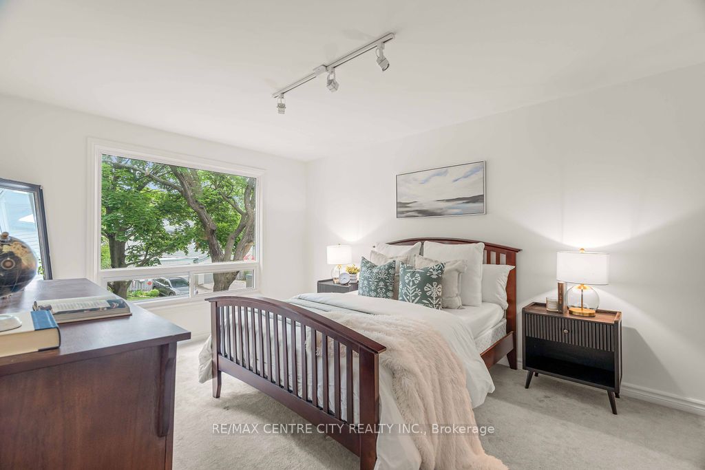 673 Woodcrest Blvd 2 Property Photo 10