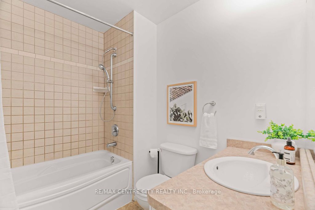 673 Woodcrest Blvd 2 Property Photo 21