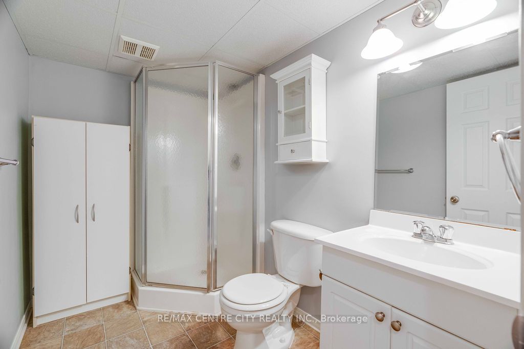 673 Woodcrest Blvd 2 Property Photo 27