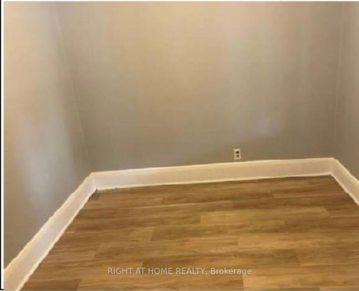 1463 Goyeau St Property Photo 7