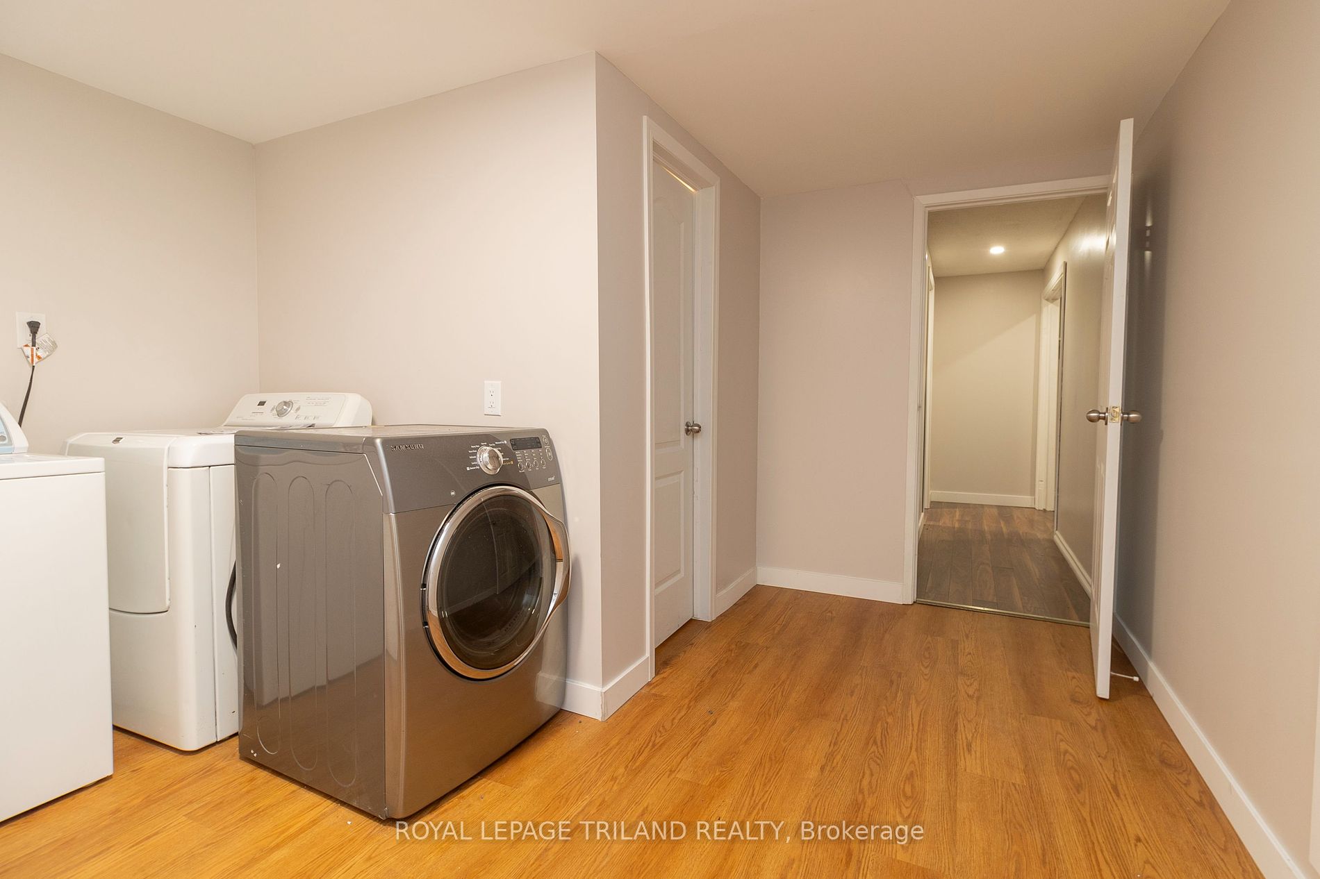311 Vesta Rd 1 Property Photo 15