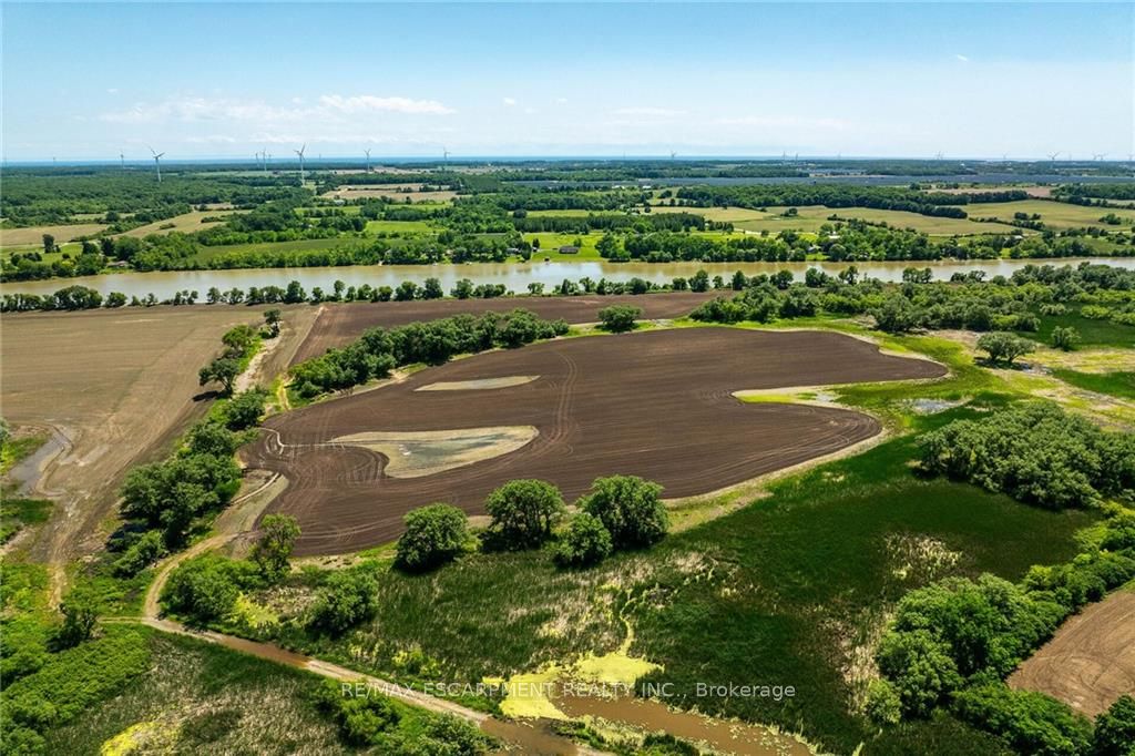 Na #17 Haldimand Rd Property Photo 3