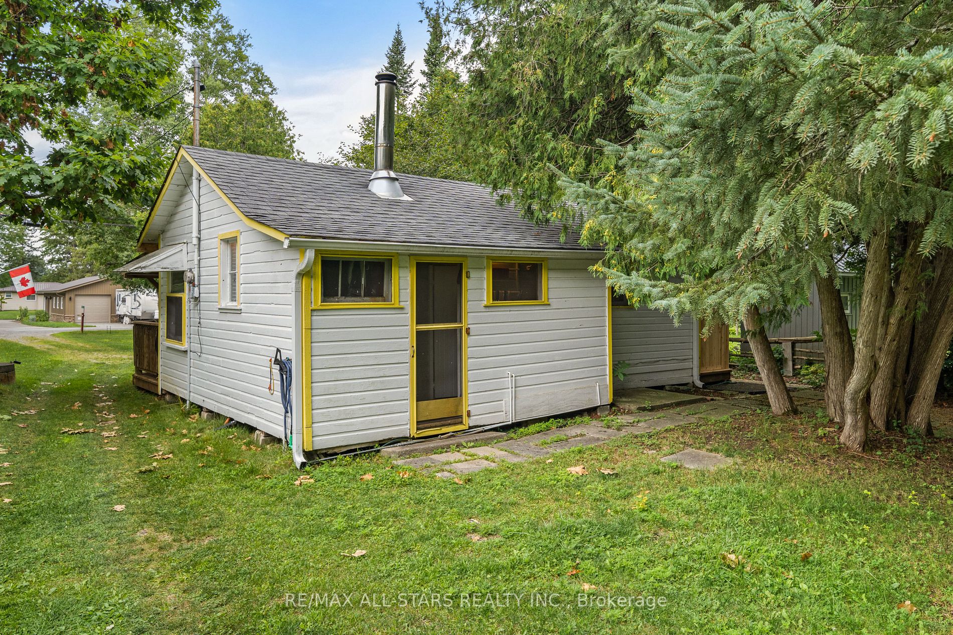 93 Sturgeon Glen Rd Property Photo 20