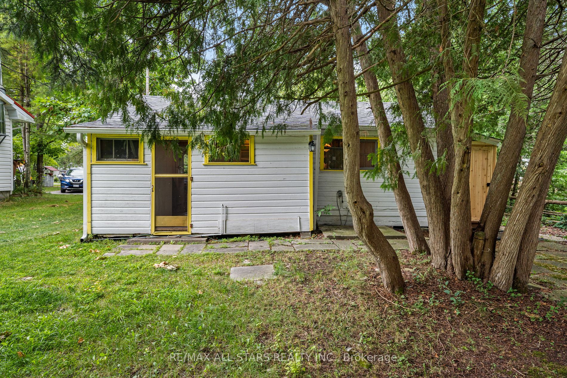 93 Sturgeon Glen Rd Property Photo 21