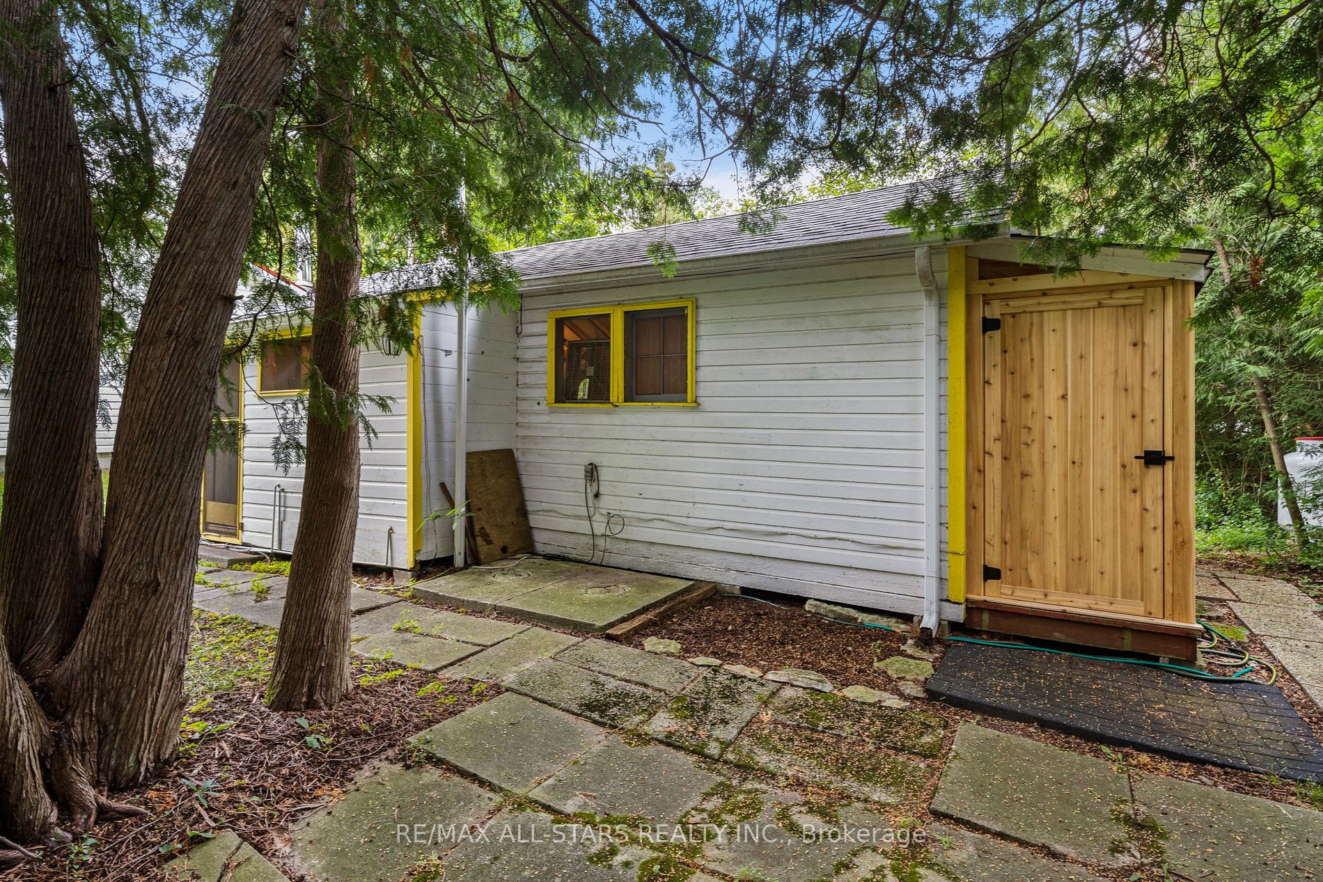 93 Sturgeon Glen Rd Property Photo 22