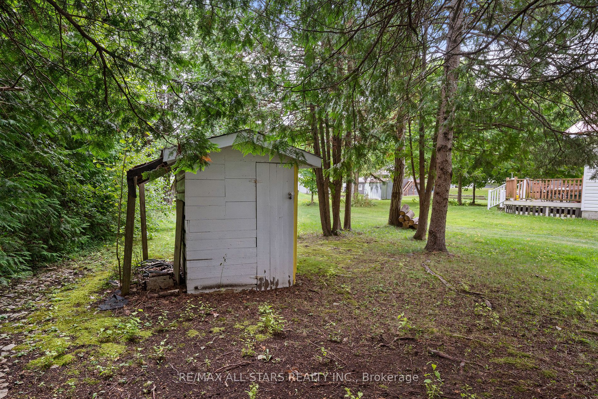 93 Sturgeon Glen Rd Property Photo 24