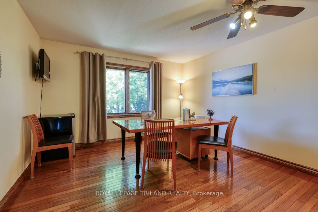 6325 Dundas St Property Photo 22