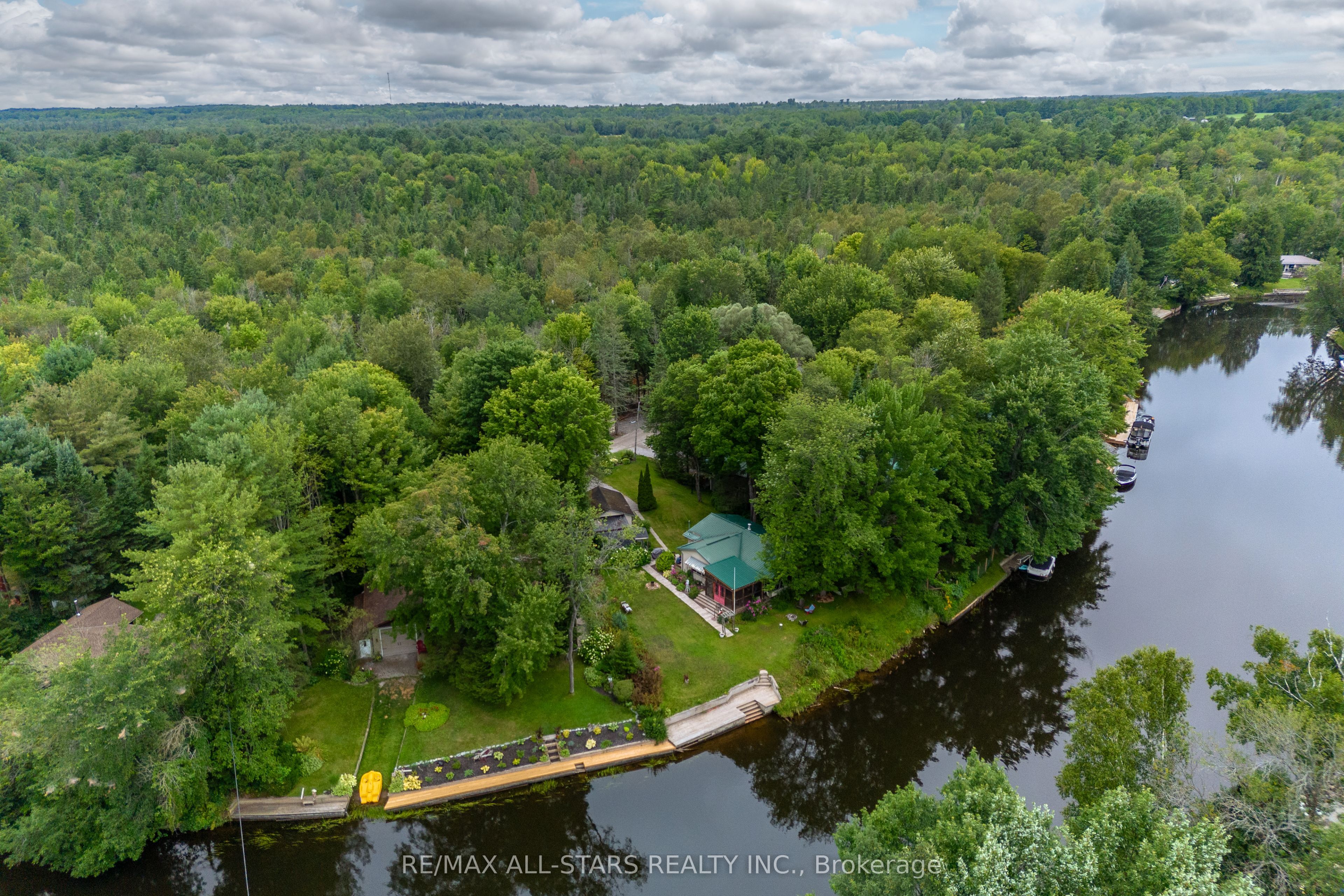 357 Southam Drive Property Photo 4