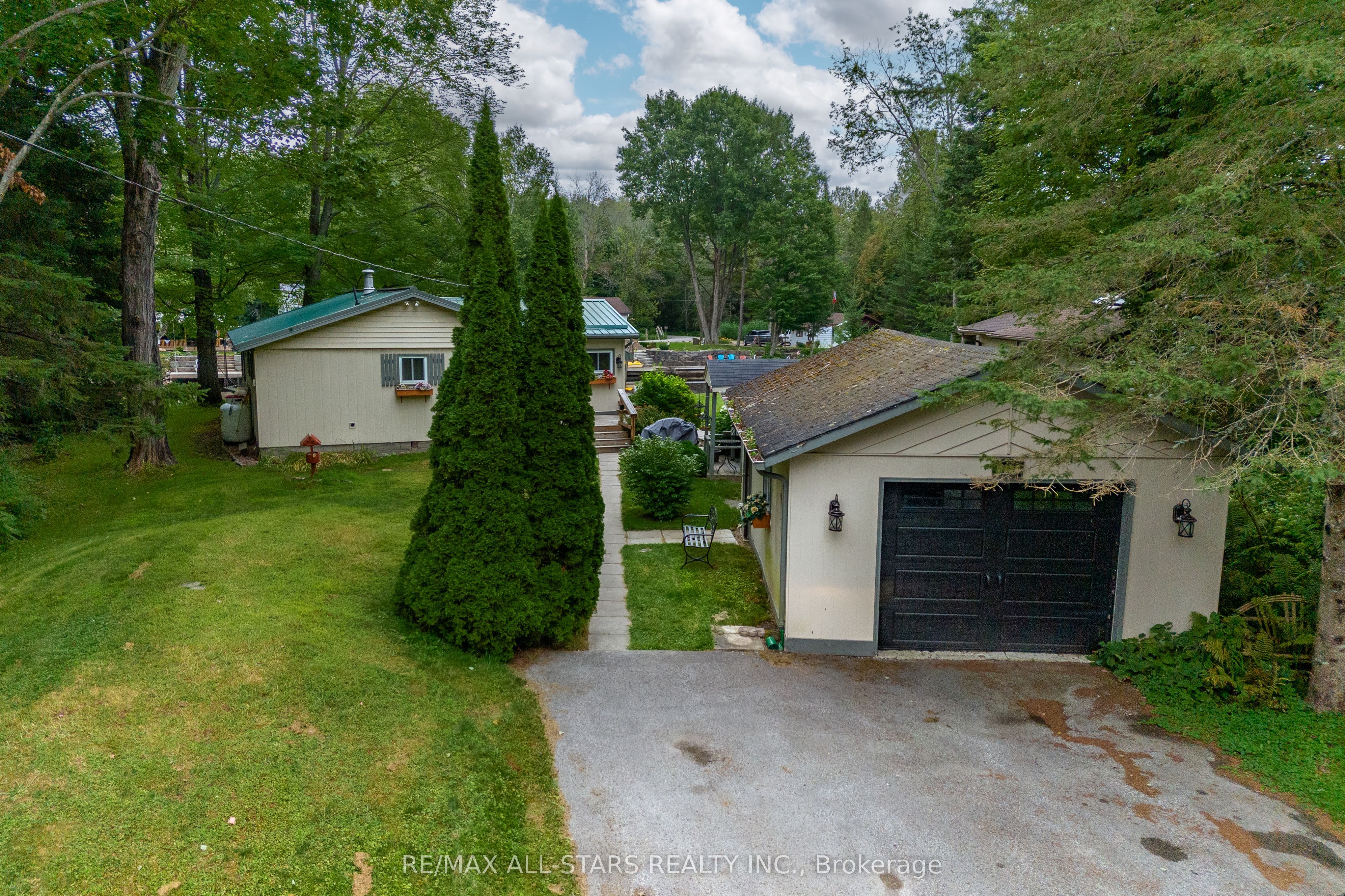 357 Southam Drive Property Photo 10