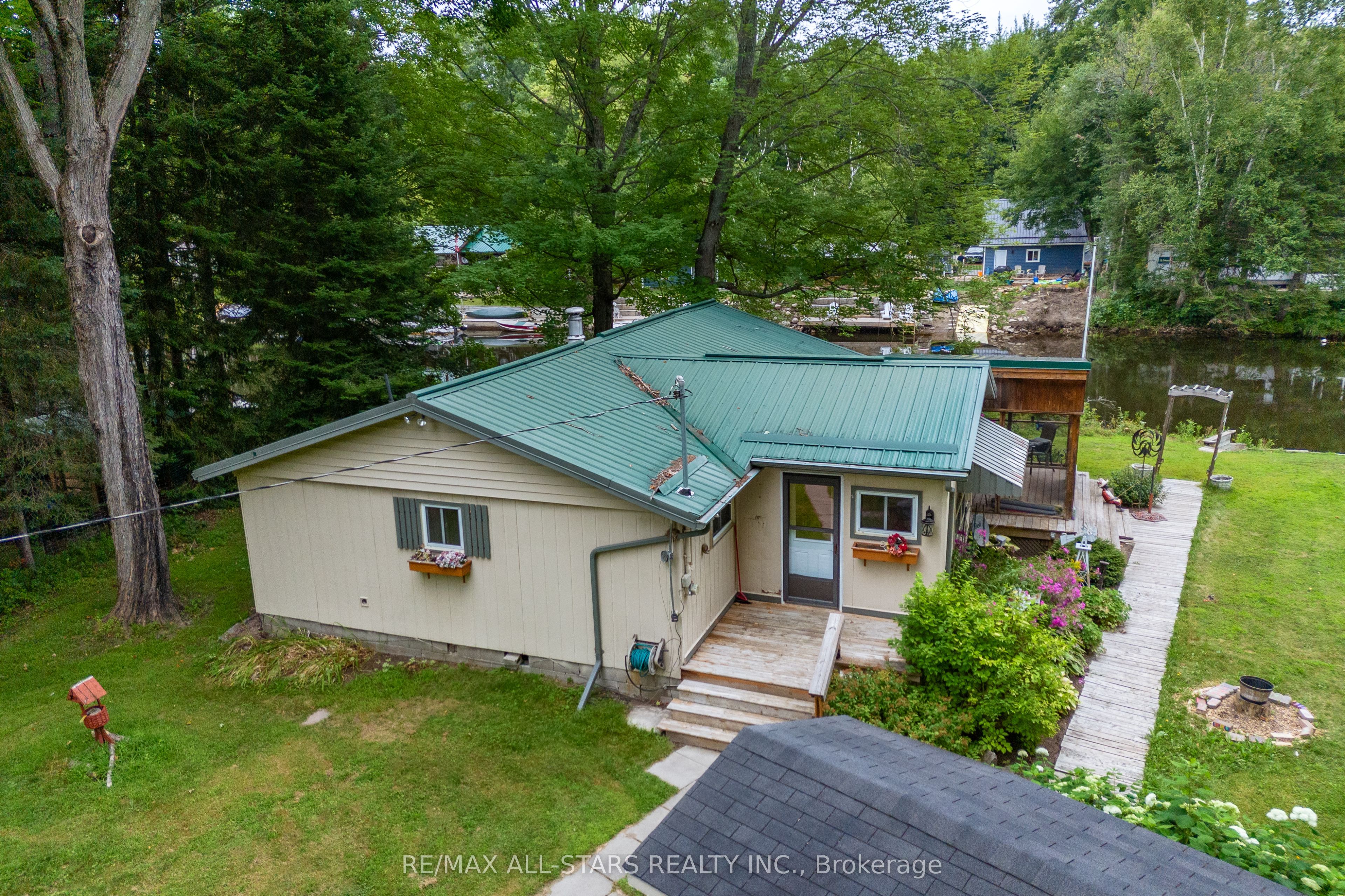 357 Southam Drive Property Photo 11