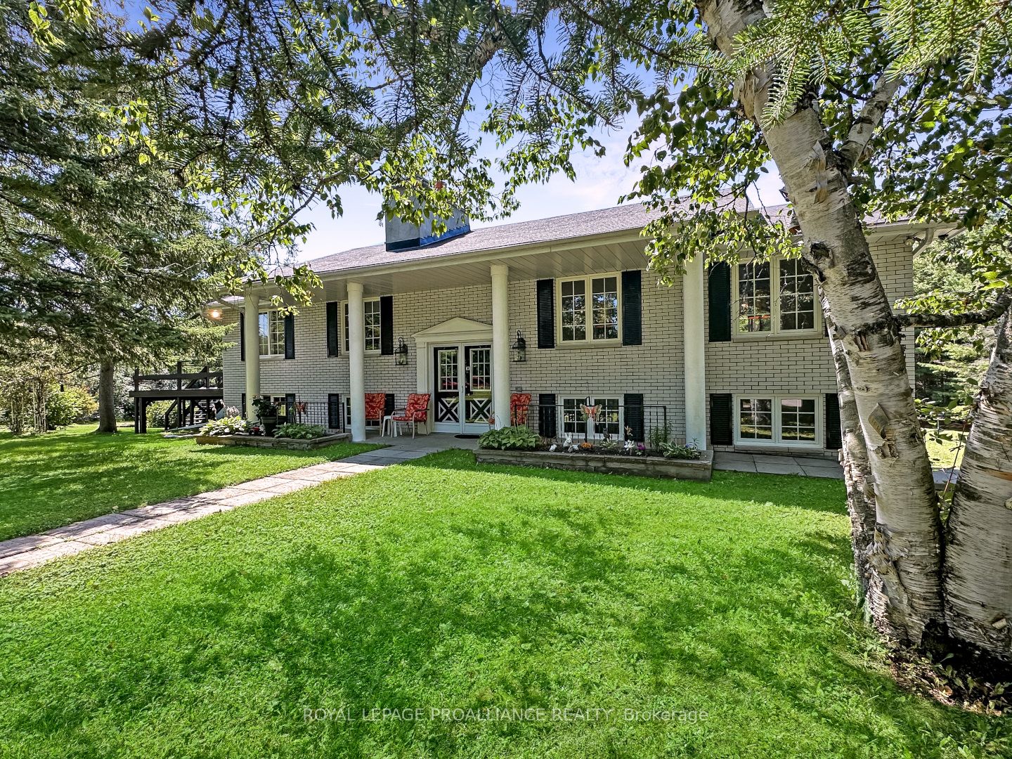 9 Mackenzie Road Property Photo