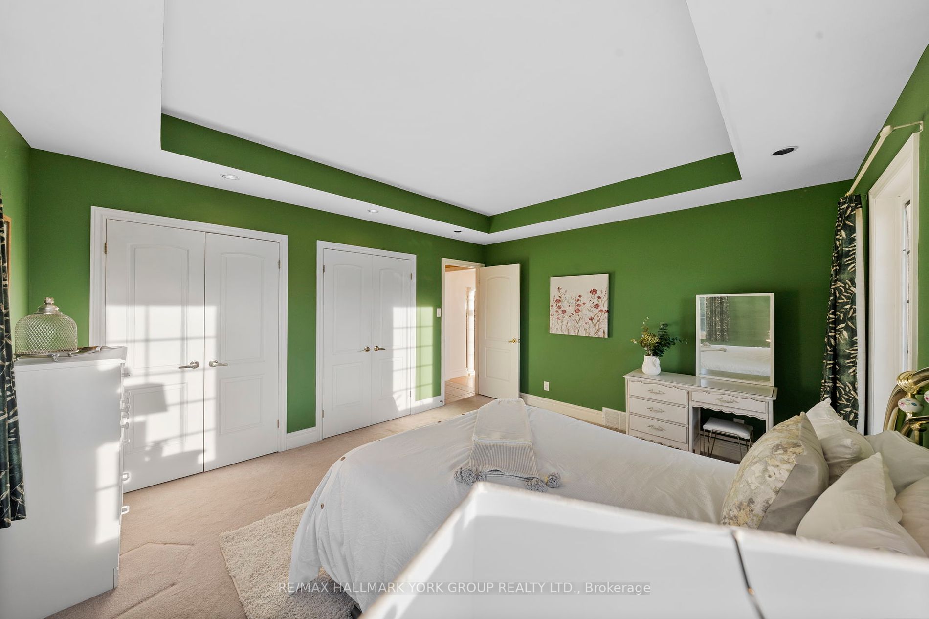158159 7th Line Property Photo 9