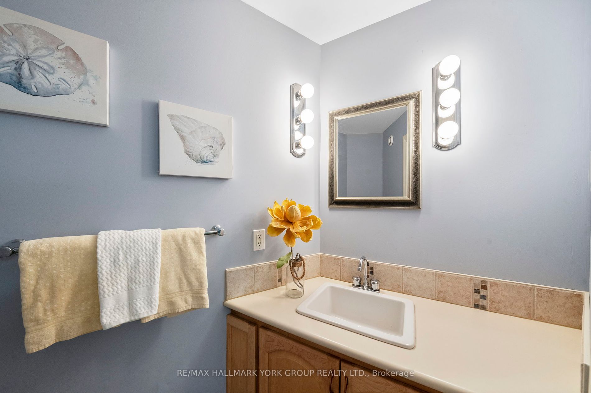 158159 7th Line Property Photo 24