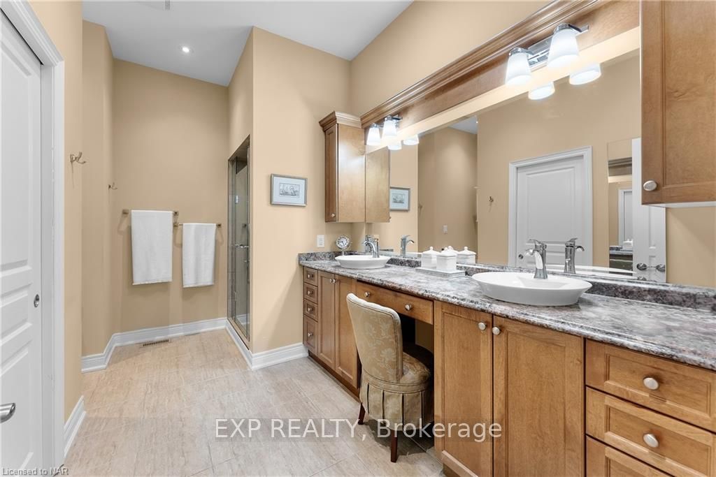 3232 Montrose Rd 43 Property Photo 15