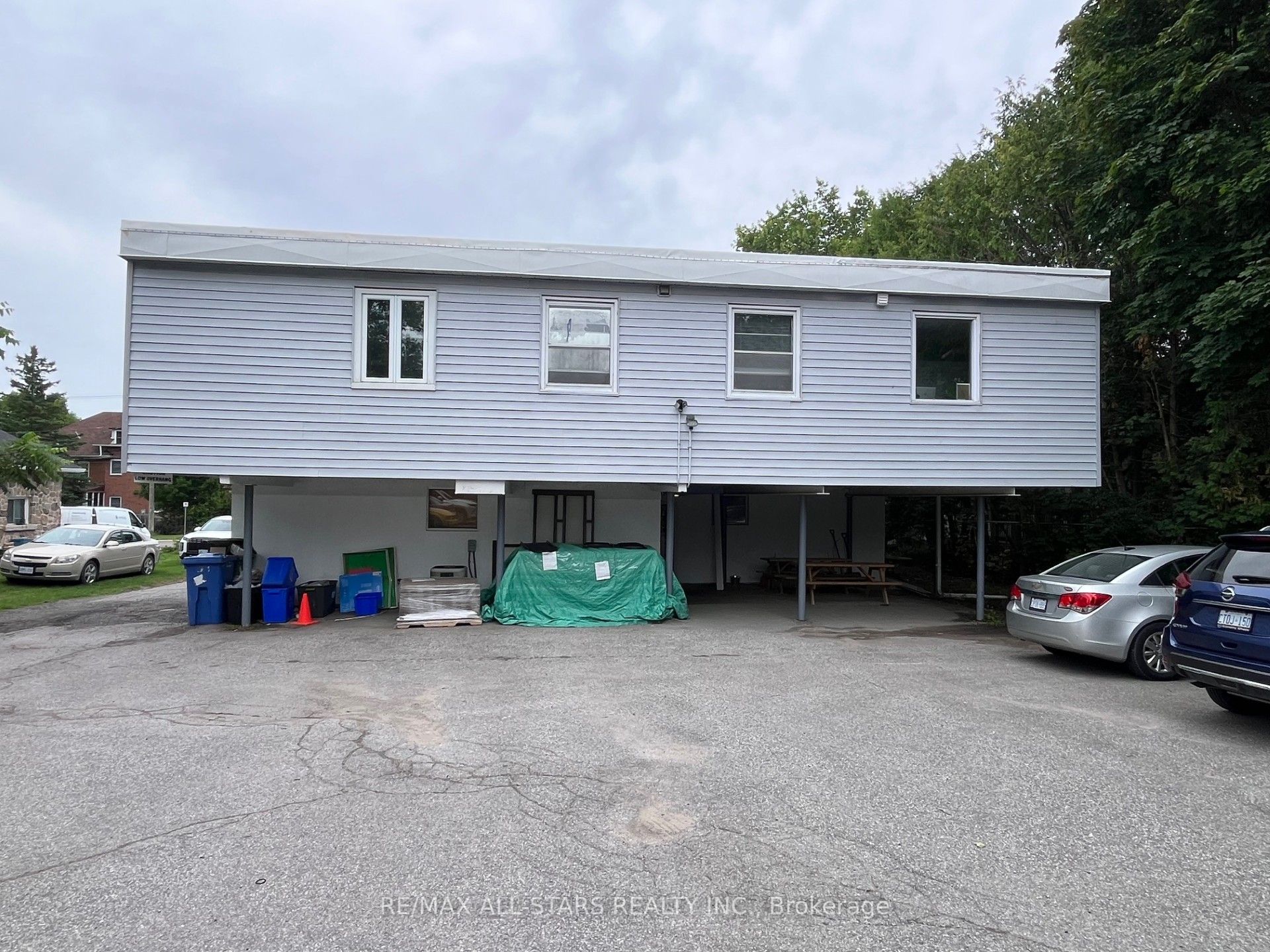 87 Adelaide Street Property Photo 3